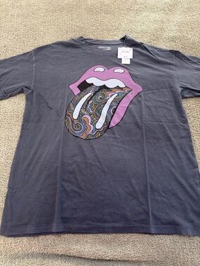 American Eagle Outfitters Navy Tee with Pink Lip Graphic